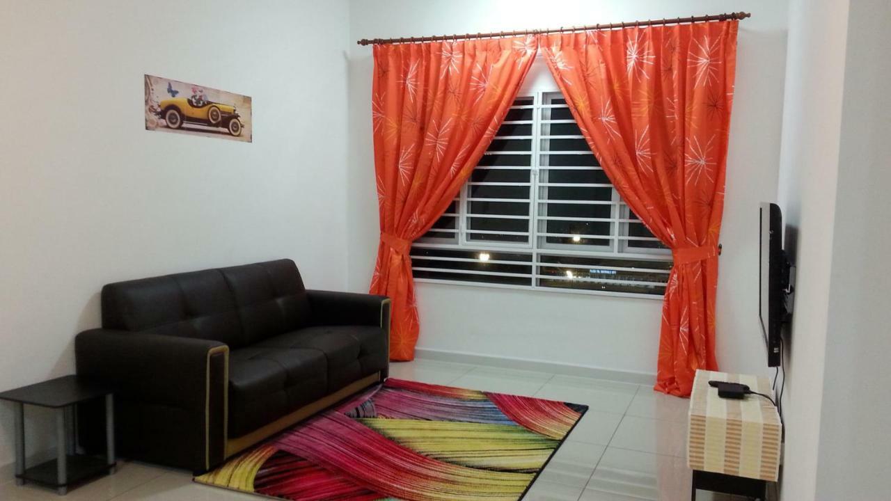 Az Homestay @ Southville City 班吉 外观 照片